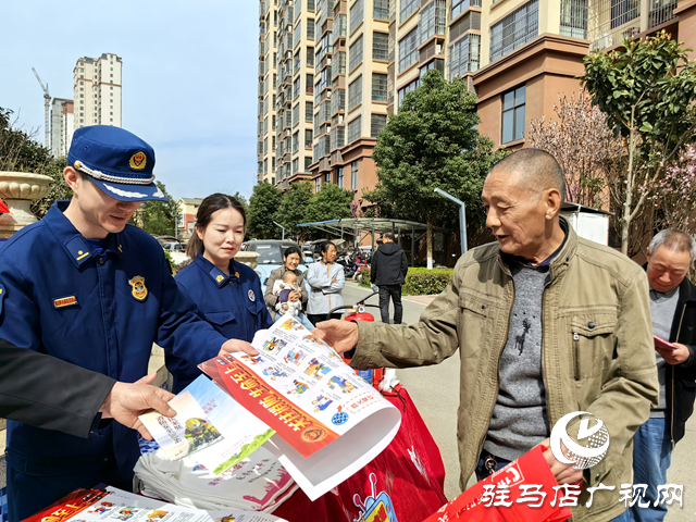 泌陽縣開展住宅小區(qū)電動車消防安全專項宣傳活動