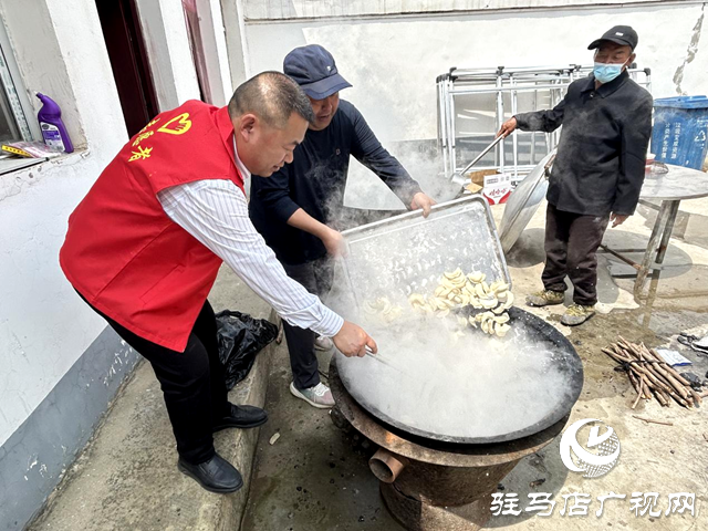 平輿縣西洋店鎮(zhèn)舉辦“鄉(xiāng)風(fēng)文明餃子宴”活動