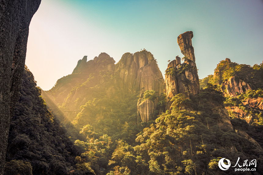 上饒三清山：日落盛景 引人入勝